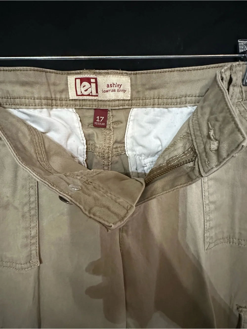 lei Men's Cargo Pants in Light Tan